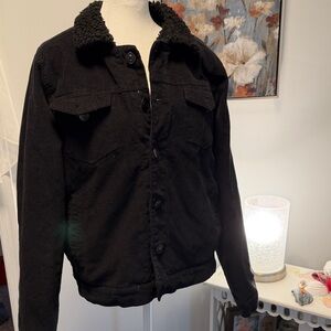 Women’s  Black Sherpa-Lined Jacket